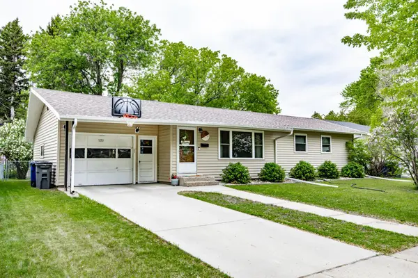 509 Cedar Lane, Moorhead, MN 56560