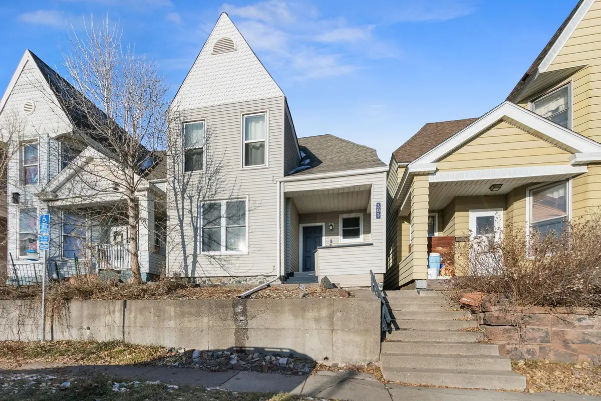 303 W 4th Street, Duluth, MN 55806 - #1