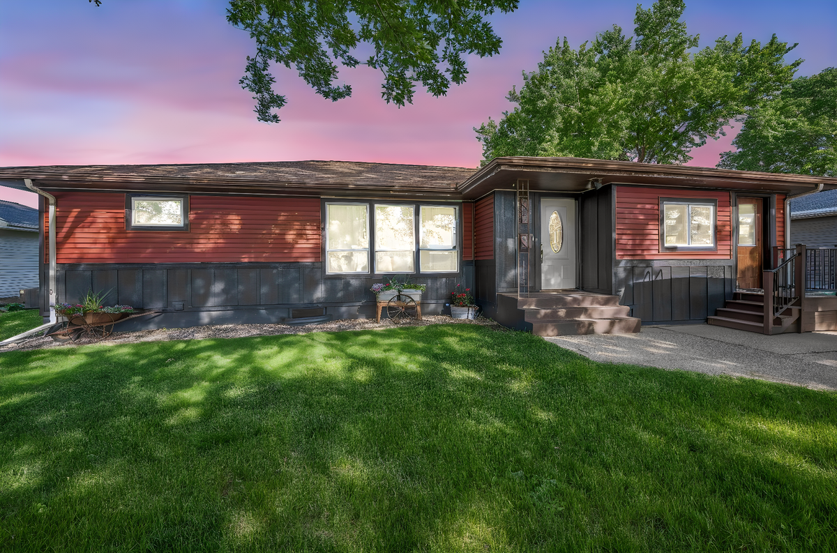 1020 S State Street, Fairmont, MN 56031 - #1