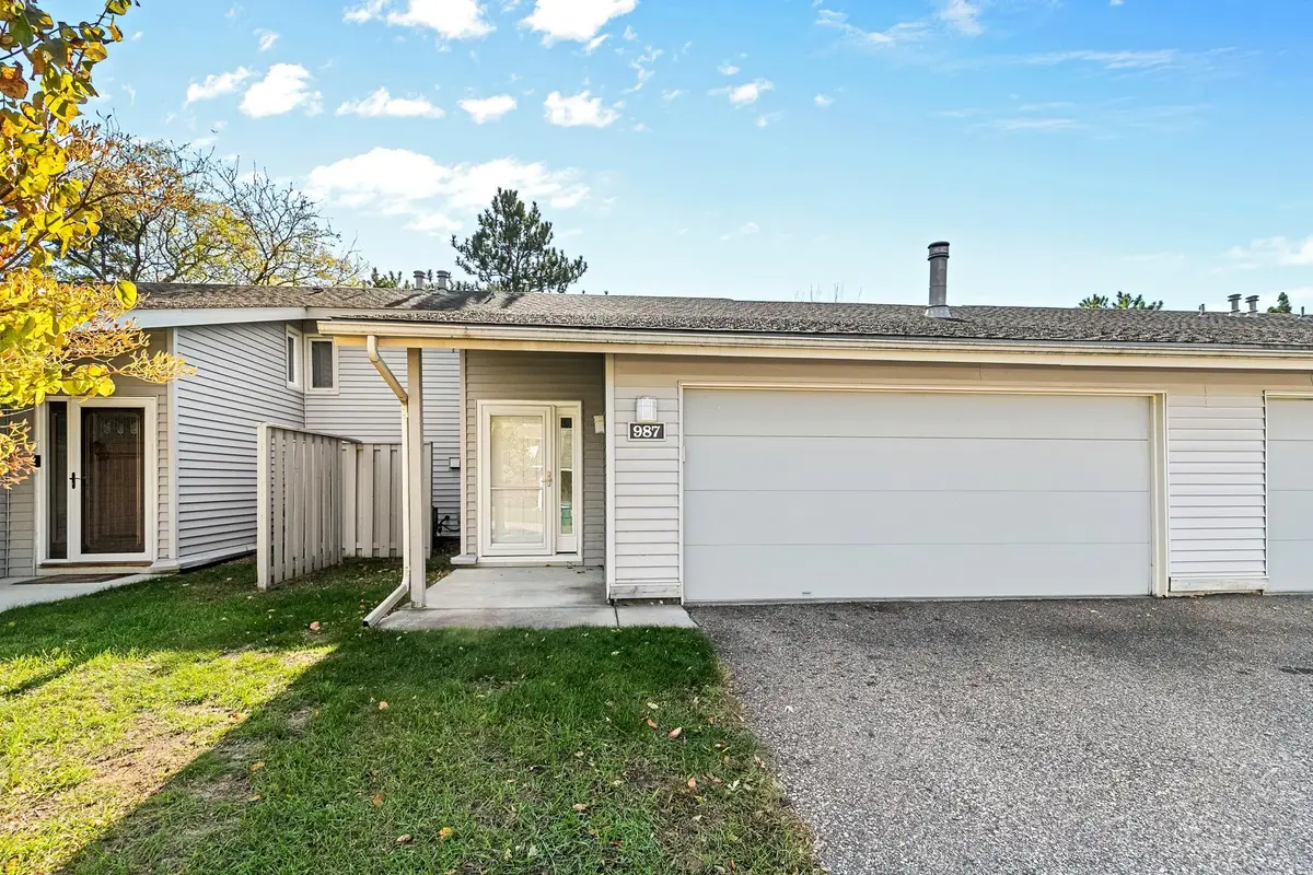 987 Carmel Court, Saint Paul, MN 55126 - #1