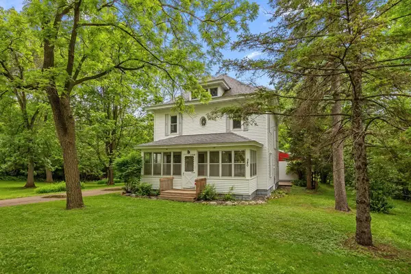 340 Excelsior Avenue N, Annandale, MN 55302