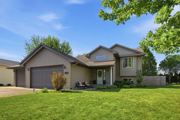 1705 Richland Avenue Sw, Willmar, MN 56201