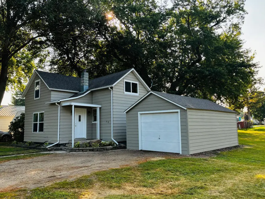 719 2nd Avenue, Brewster, MN 56119 - #2