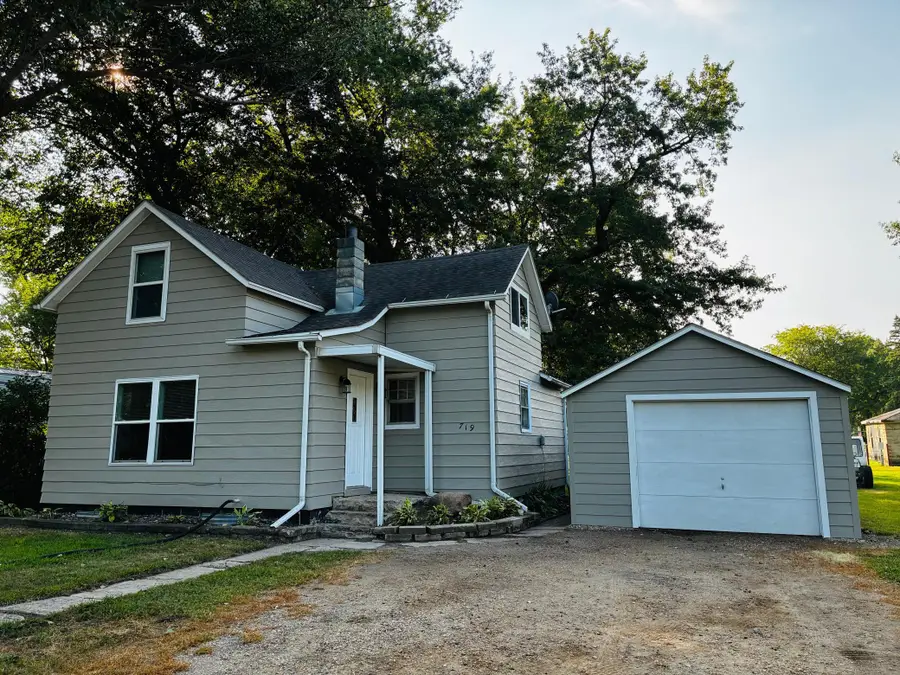 719 2nd Avenue, Brewster, MN 56119 - #3