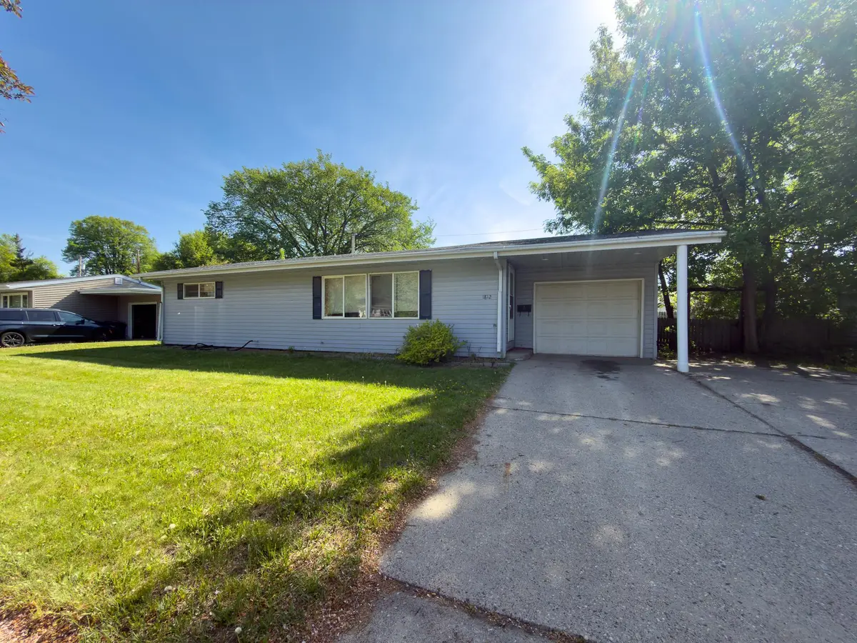 1812 4th Street S, Moorhead, MN 56560 - #1