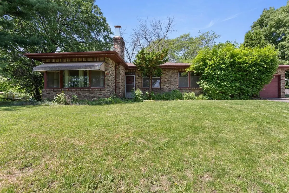1895 Fairview Avenue N, Saint Paul, MN 55113 - #1