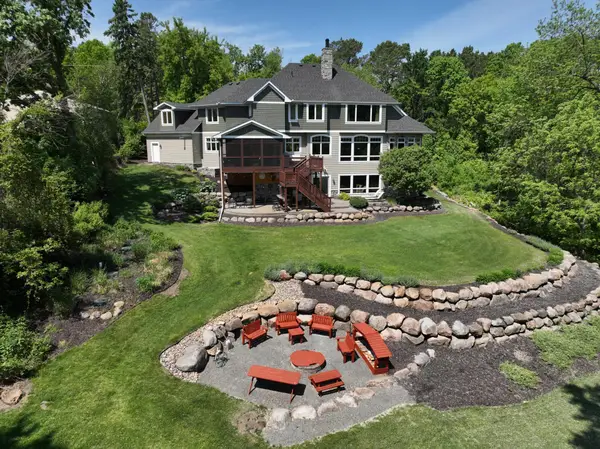2975 Klondike Avenue N, Lake Elmo, MN 55042