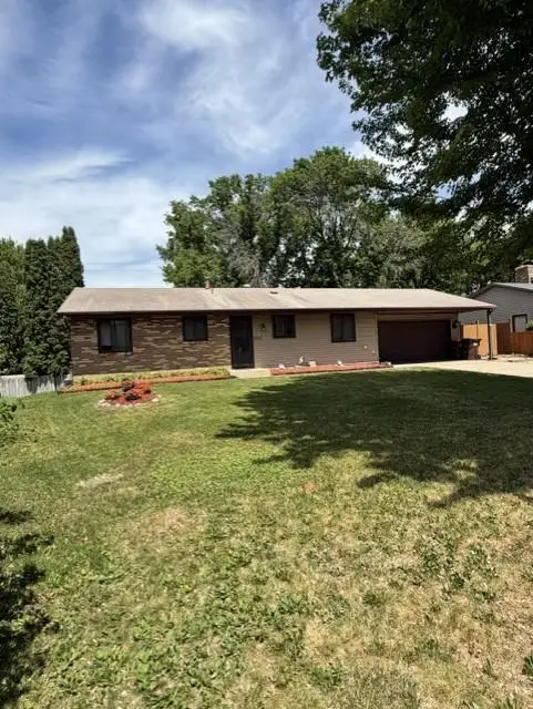 8042 73rd Street S, Cottage Grove, MN 55016 - #1