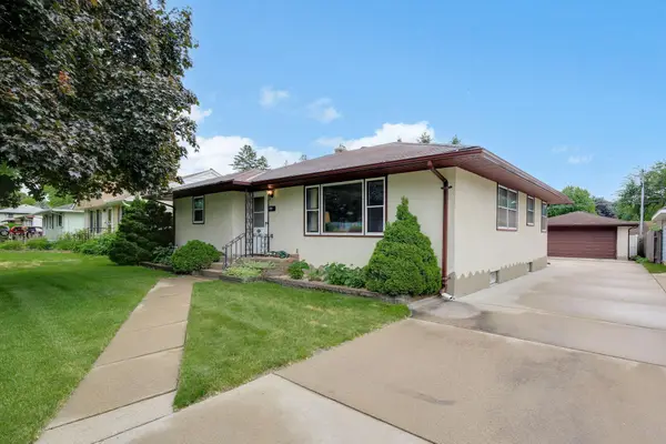 300 Edith Drive, Saint Paul, MN 55118