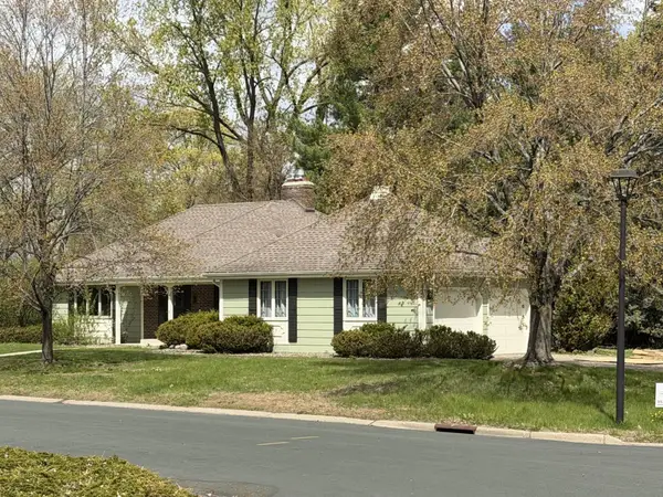 8100 Rhode Island Circle, Minneapolis, MN 55438