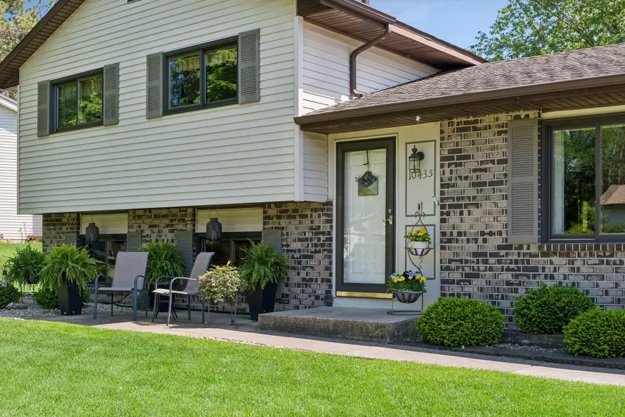 10435 Buckingham Drive, Eden Prairie, MN 55347 - #3