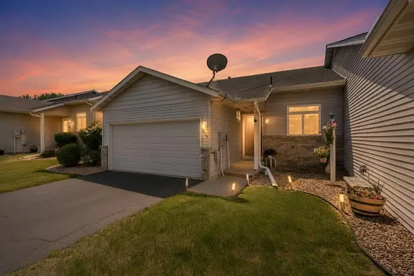 623 35th Street W, Hastings, MN 55033