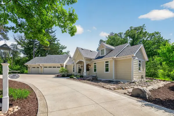 94 Neptune Street, Saint Paul, MN 55115