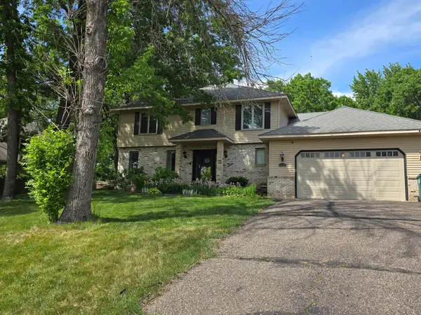 1435 138th Avenue Nw, Andover, MN 55304
