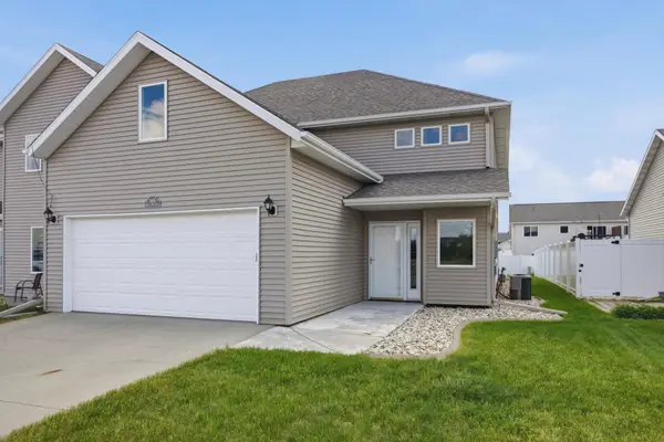 3494 Eagle Run Lane, West Fargo, ND 58078