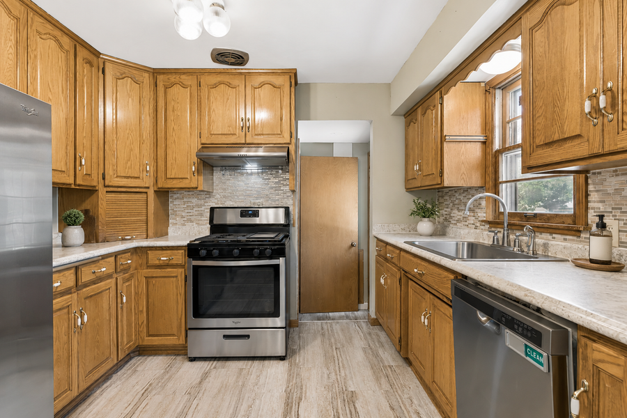 4002 Nevada Avenue N, Minneapolis, MN 55427 - #3