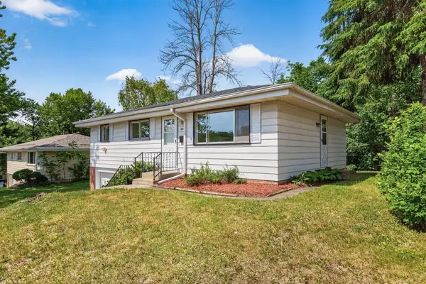 3211 Indiana Avenue N, Minneapolis, MN 55422