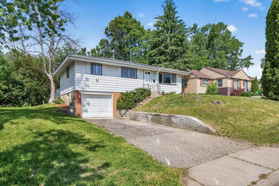 3211 Indiana Avenue N, Minneapolis, MN 55422 - #2