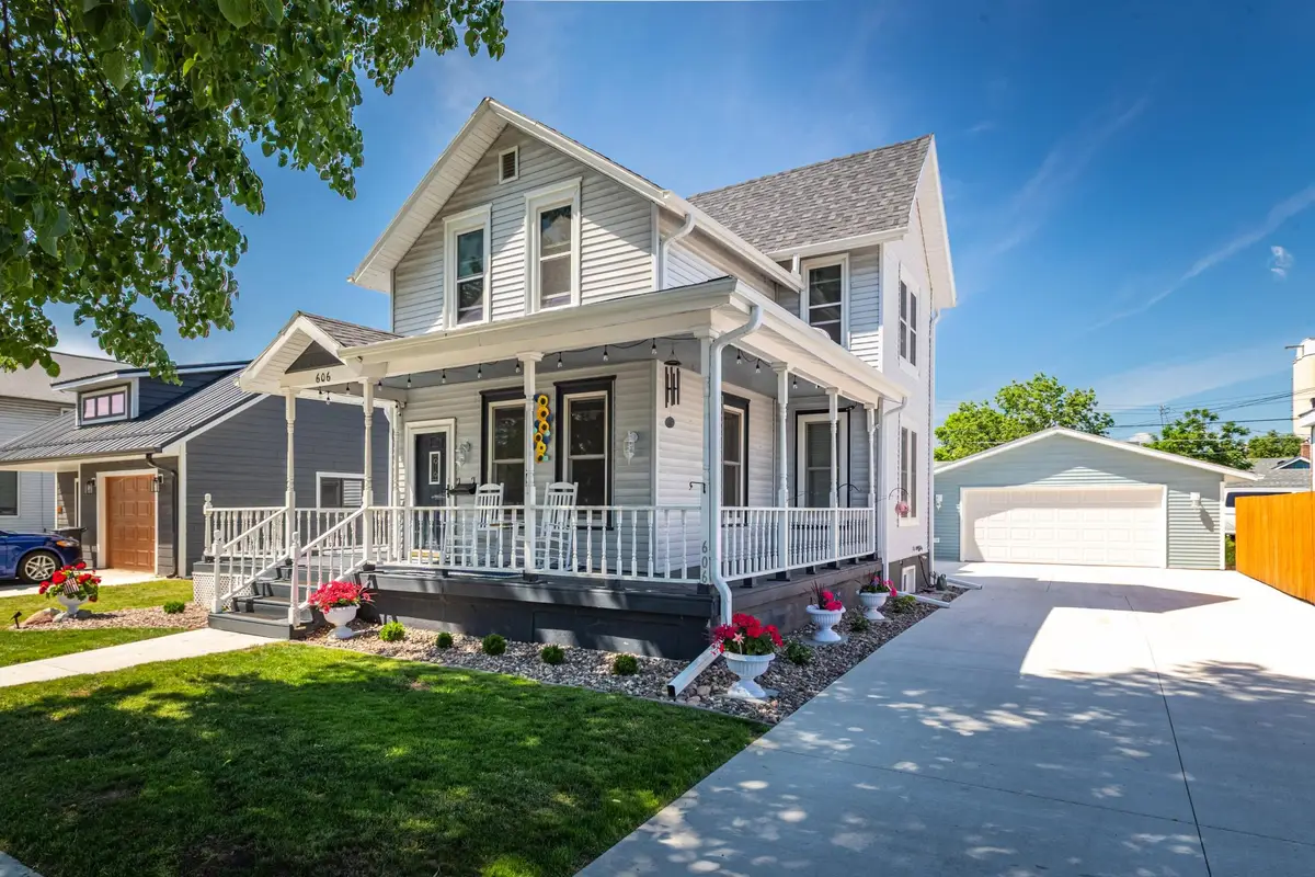 606 W 5th Street, Winona, MN 55987 - #1