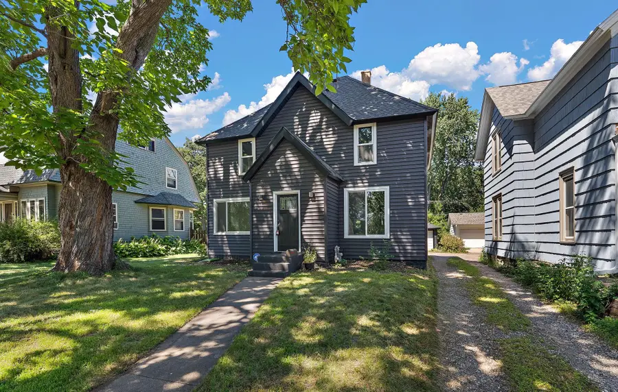 1723 Hewitt Avenue, Saint Paul, MN 55104 - #2