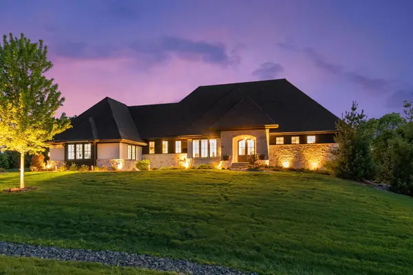2888 Deer Hill Road, Long Lake, MN 55356