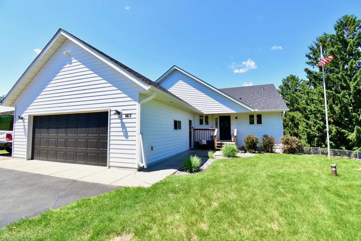 1417 Broadway Avenue S, Sauk Rapids, MN 56379 - #1