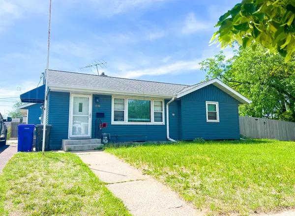 1338 Ross Avenue, Saint Paul, MN 55106