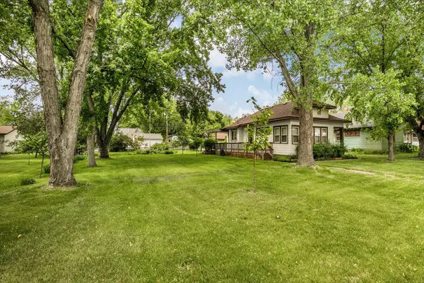 213 34th Avenue N, Saint Cloud, MN 56303