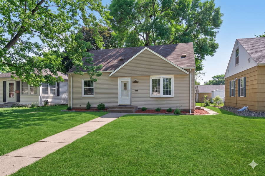 5232 Washburn Avenue N, Minneapolis, MN 55430 - #2