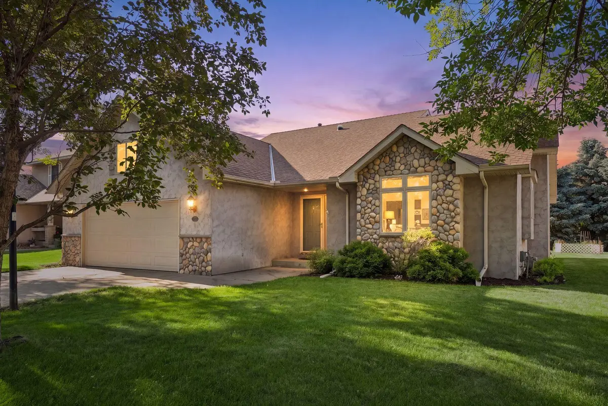 1414 Courtland W, Waconia, MN 55387 - #1