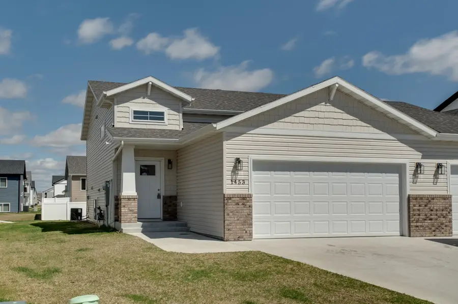 1453 69th Avenue S, Fargo, ND 58104 - #2