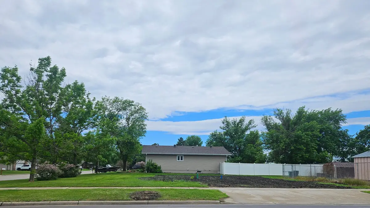 1801 4th Street N, Wahpeton, ND 58075 - #1