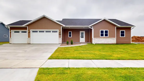 1222 Leo Drive, Holmen, WI 54636