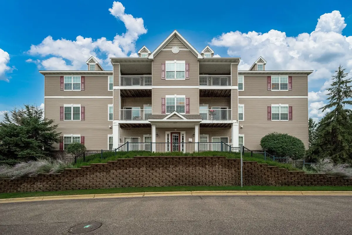 12727 College View Drive #203, Eden Prairie, MN 55347 - #1