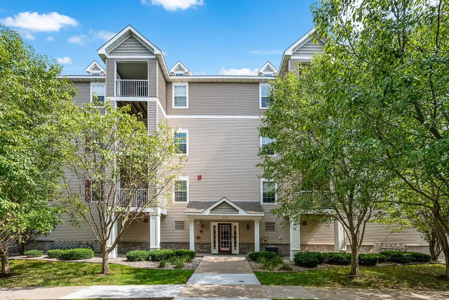12727 College View Drive #203, Eden Prairie, MN 55347 - #2