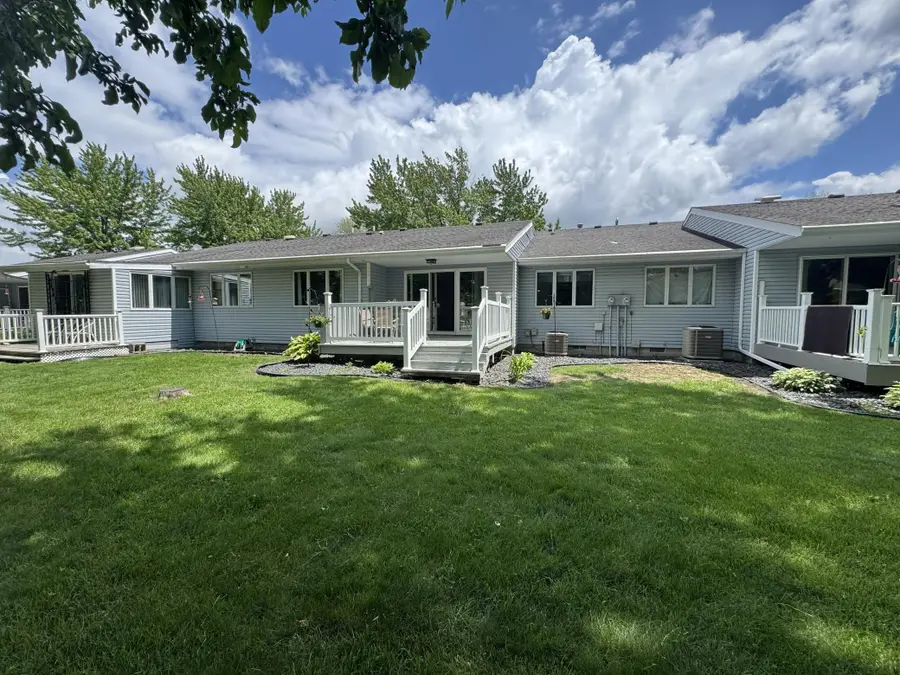 1518 Falcon Drive, Fairmont, MN 56031 - #3