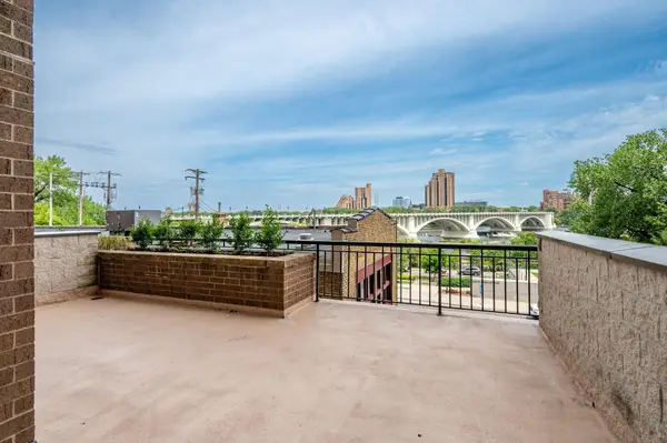 401 1st Street S #117, Minneapolis, MN 55401