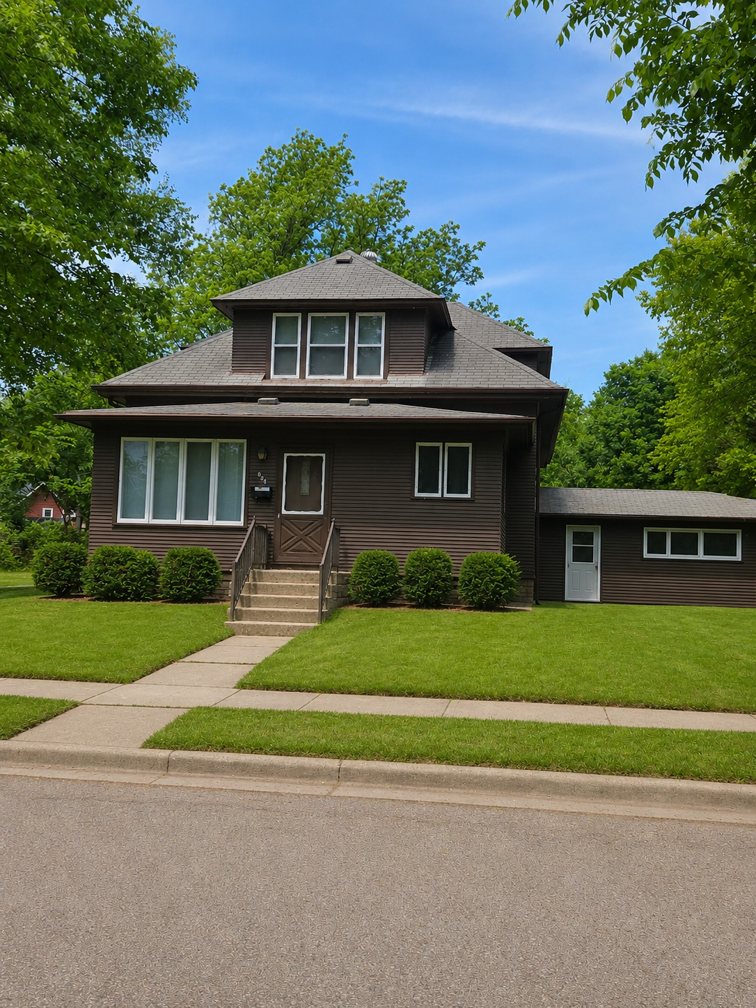 824 4th Street Se, Willmar, MN 56201 - #1