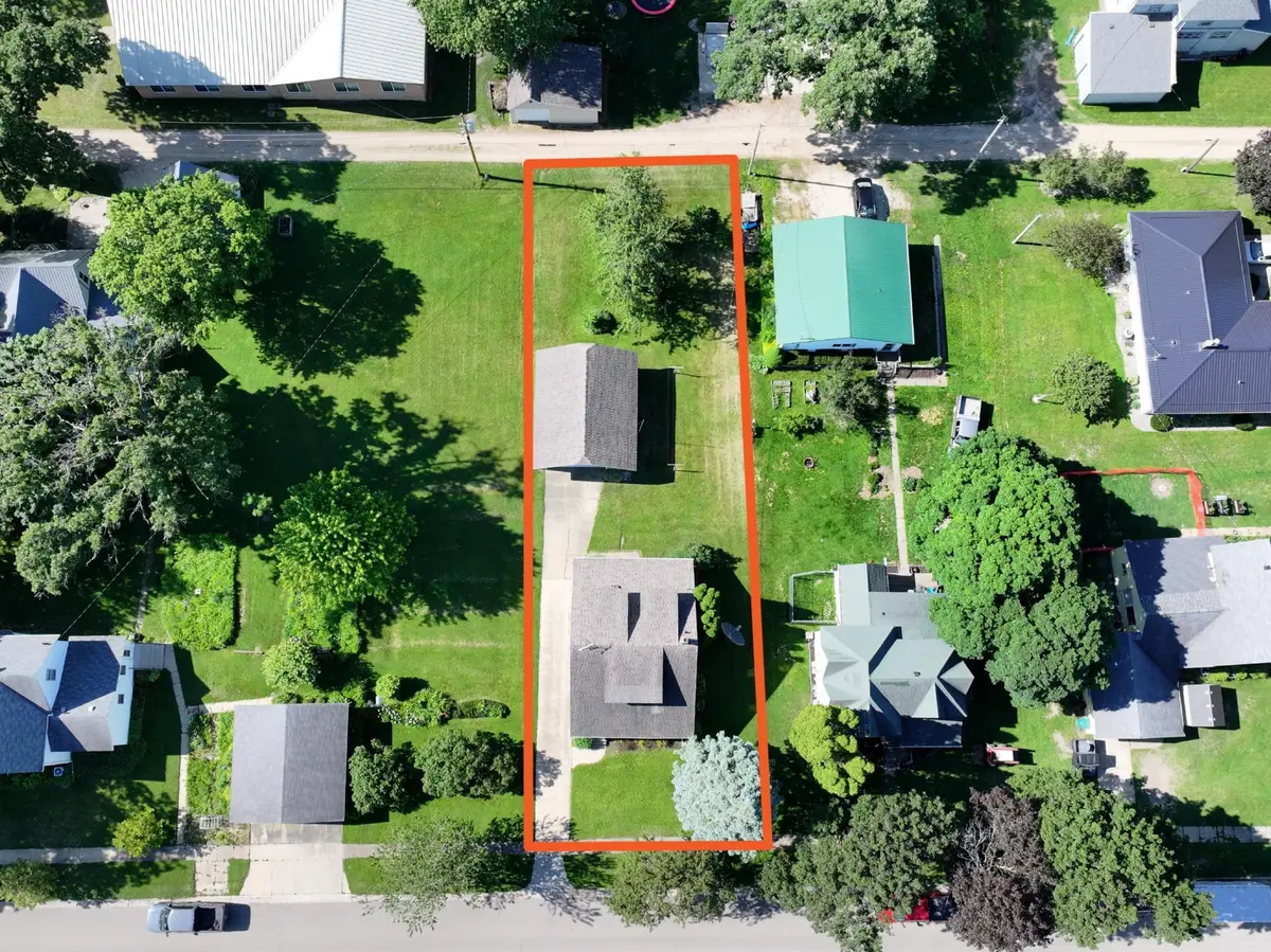 111 W Cabot Street, Le Roy, MN 55951 - #1