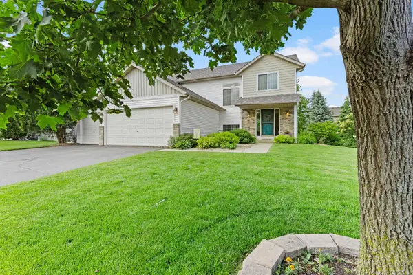 2721 Pampas Court, Shakopee, MN 55379
