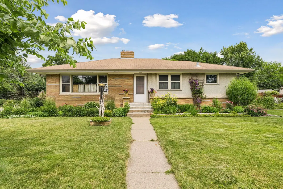 375 Jessamine Avenue W, Saint Paul, MN 55117 - #1