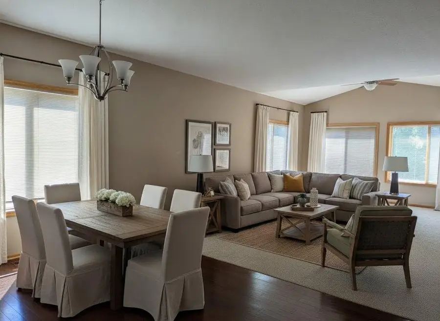 461 Roundhouse Street, Shakopee, MN 55379 - #3