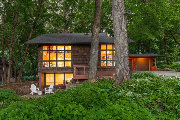 27665 Island View Road, Excelsior, MN 55331
