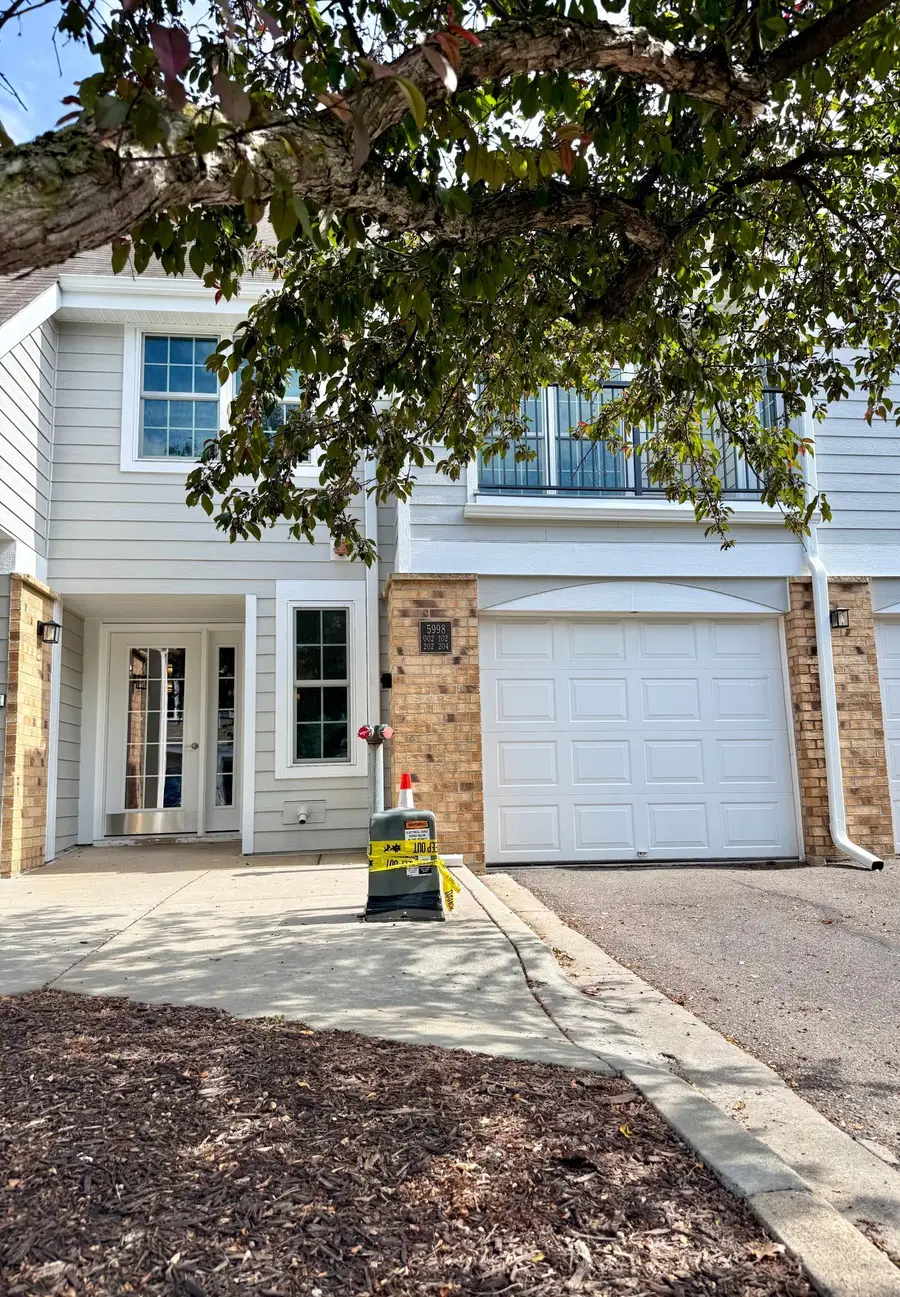 5998 Chasewood Parkway #002, Minnetonka, MN 55343 - #2