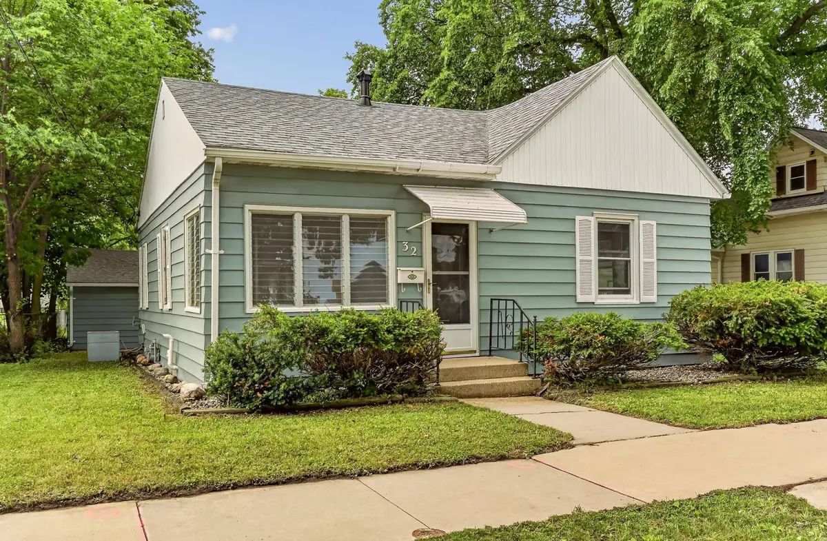 32 10th Street Nw, Rochester, MN 55901 - #1