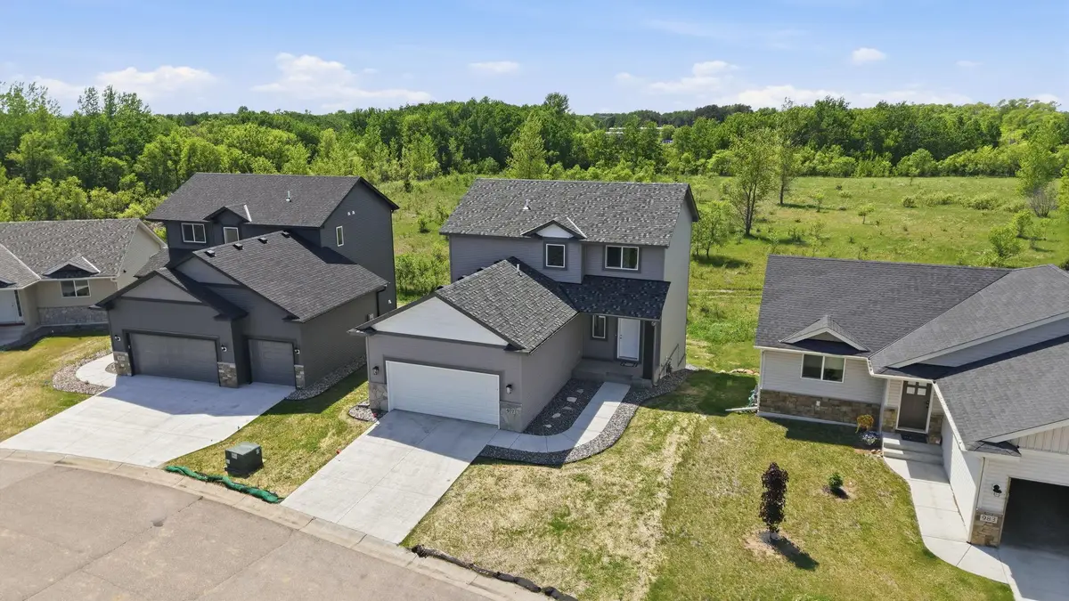 977 45th Avenue Ne, Saint Cloud, MN 56304 - #1