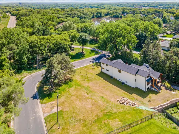 599 Callahan Place, Saint Paul, MN 55118