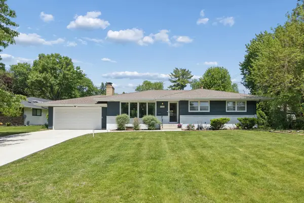 6204 Ashcroft Lane, Minneapolis, MN 55424