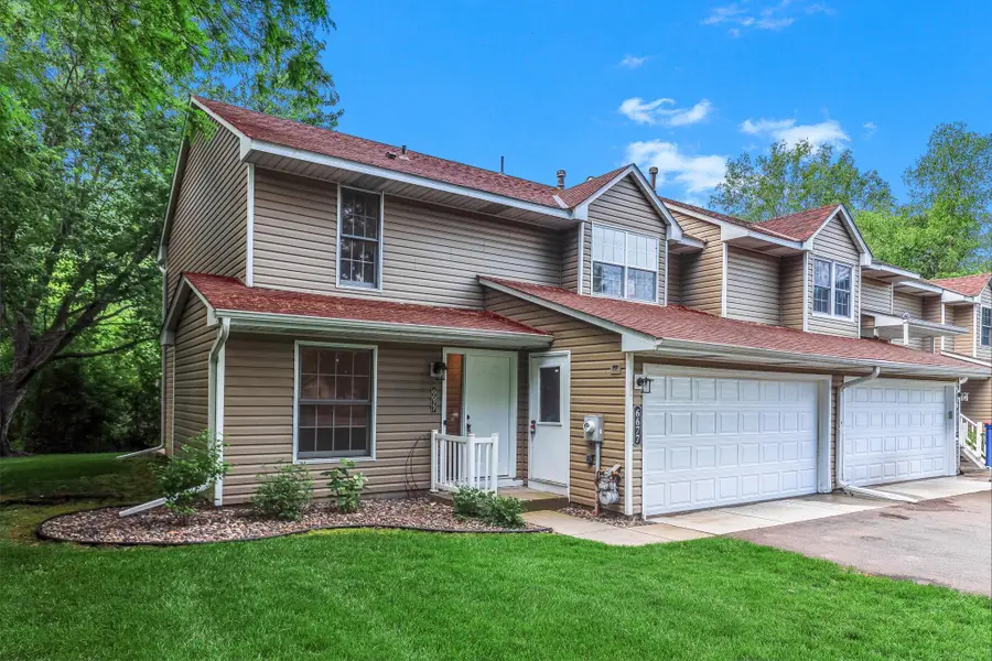 6677 Stillwater Boulevard N, Oakdale, MN 55128 - #2