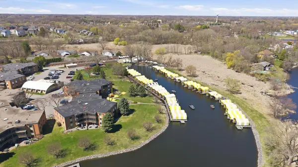 5440 Three Points Boulevard #523, Mound, MN 55364